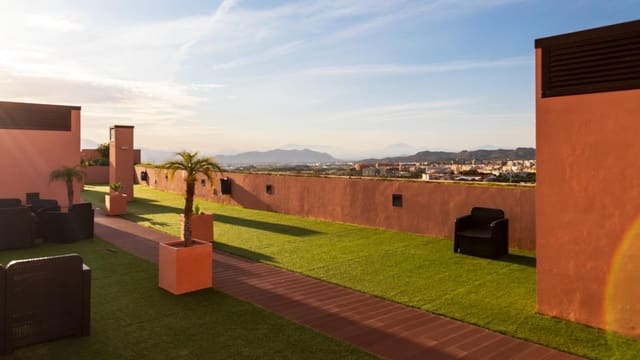 4 bedroom Penthouse for sale in Málaga city with pool - € 1,050,000 (Ref: 8737926)
