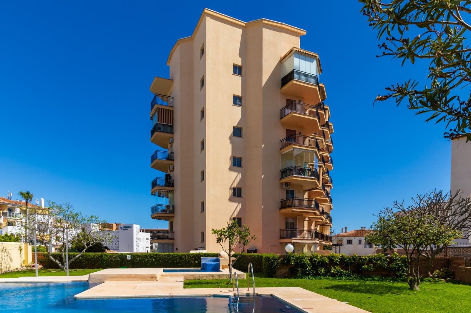 1 soverom Leilighet til salgs i Torremolinos med svømmebasseng - € 336 000 (Ref: 8838646)