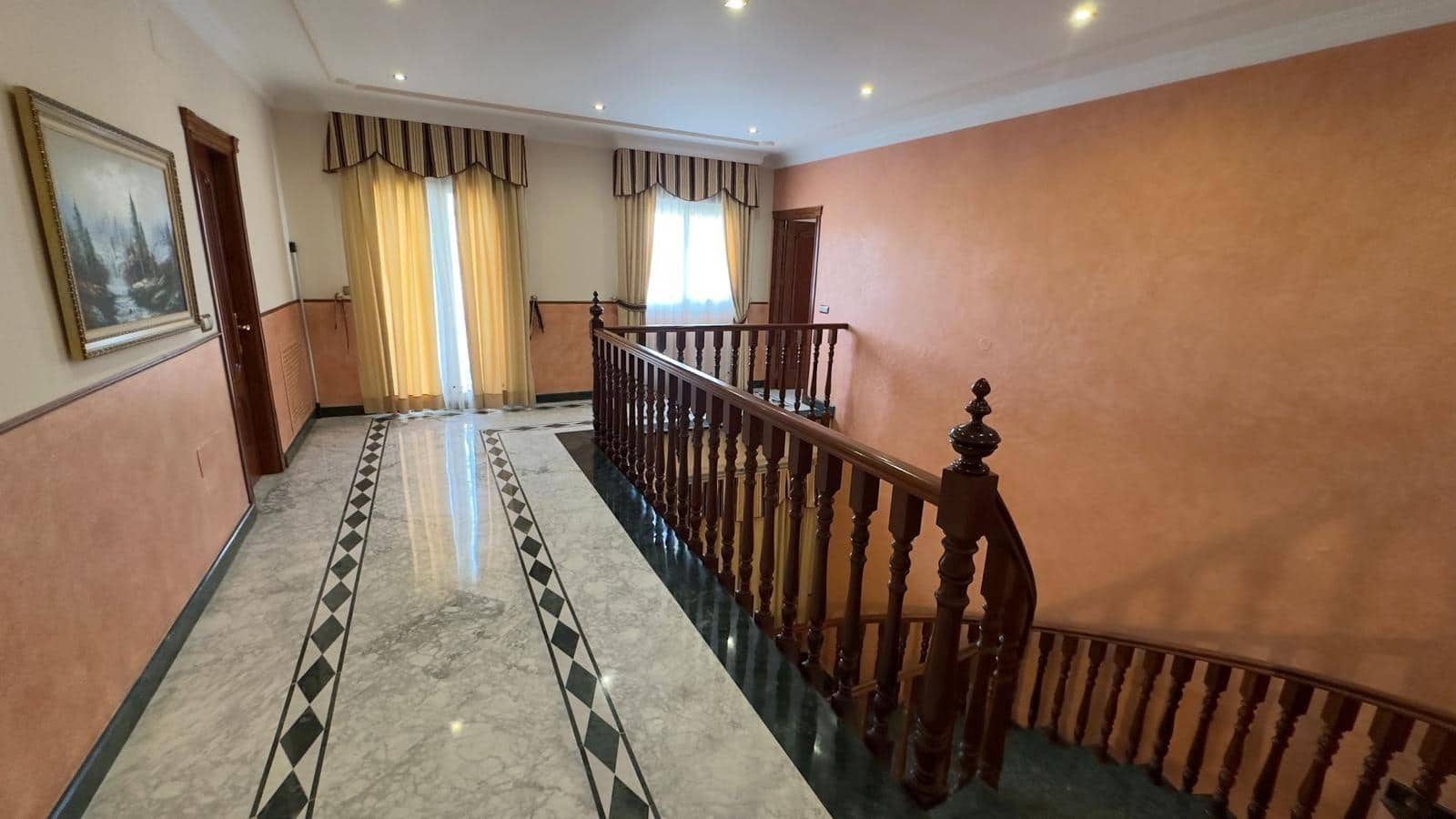 8 quarto Moradia para venda em Alhaurin de la Torre com piscina garagem - 1 200 000 € (Ref: 8976272)