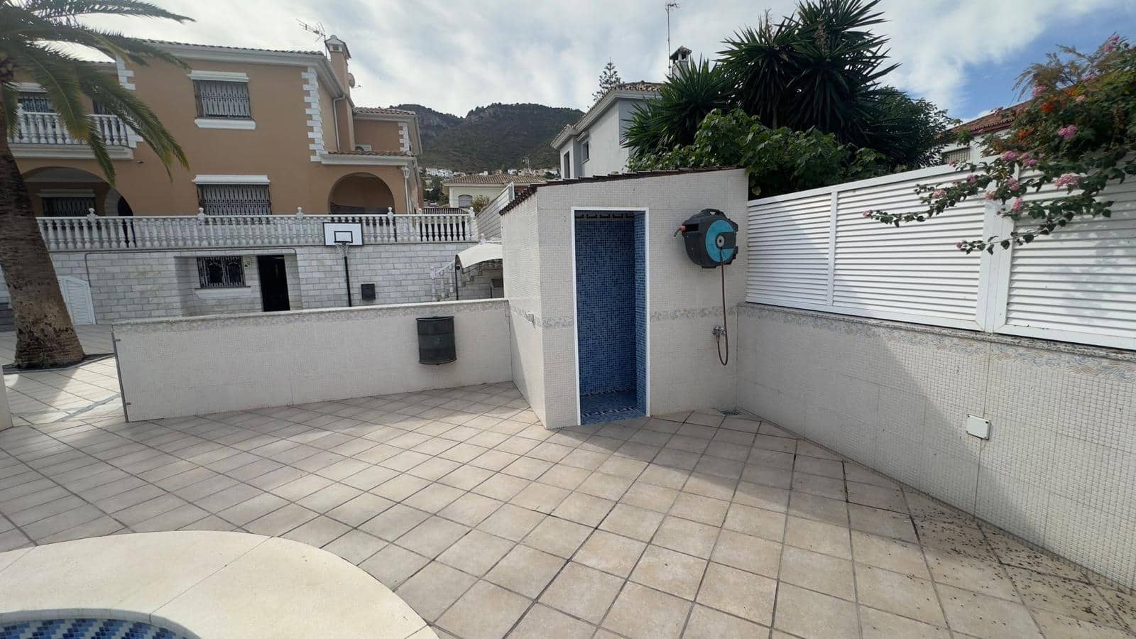 8 quarto Moradia para venda em Alhaurin de la Torre com piscina garagem - 1 200 000 € (Ref: 8976272)