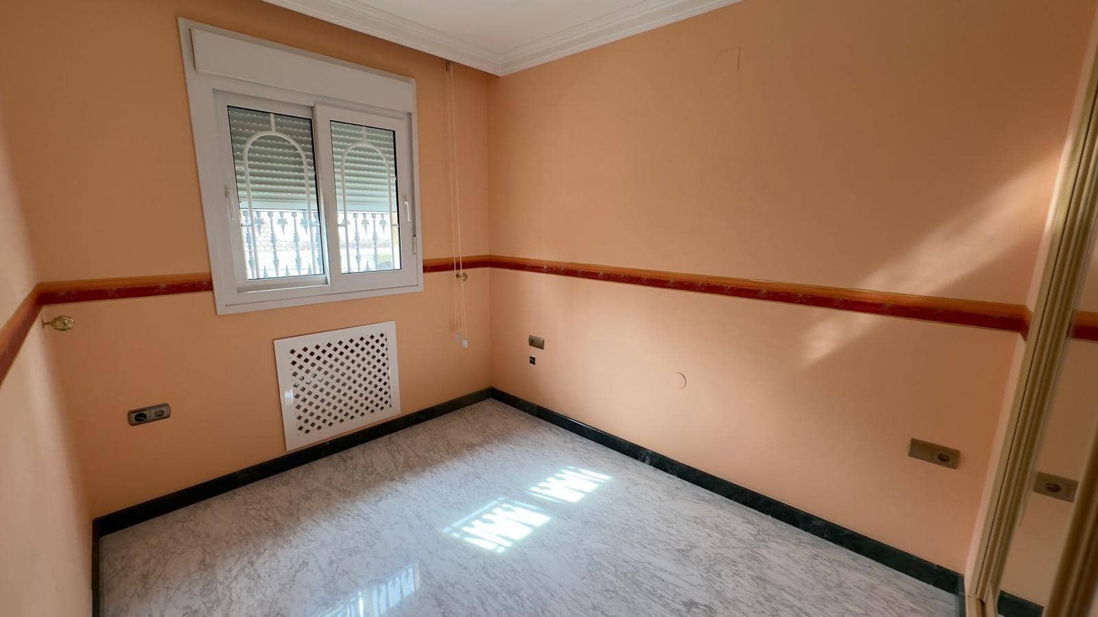 8 quarto Moradia para venda em Alhaurin de la Torre com piscina garagem - 1 200 000 € (Ref: 8976272)