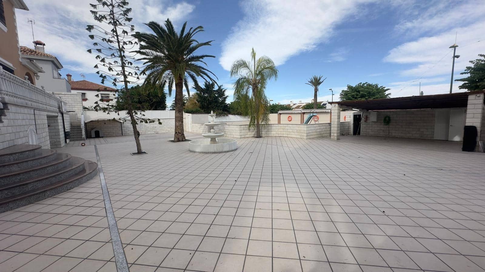 8 soveværelse Villa til salg i Alhaurin de la Torre med swimmingpool garage - € 1.200.000 (Ref: 8976272)
