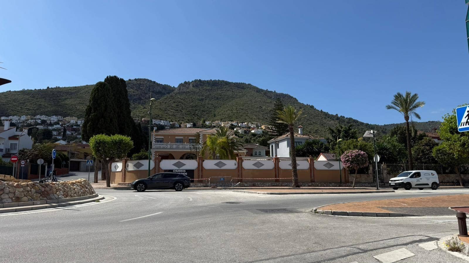 8 soveværelse Villa til salg i Alhaurin de la Torre med swimmingpool garage - € 1.200.000 (Ref: 8976272)