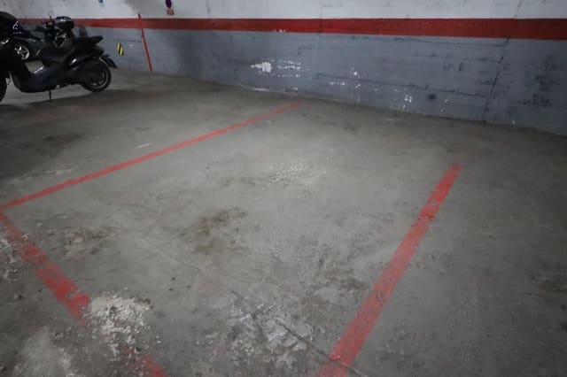 Garage til salg i Fuengirola - € 29.500 (Ref: 9003251)