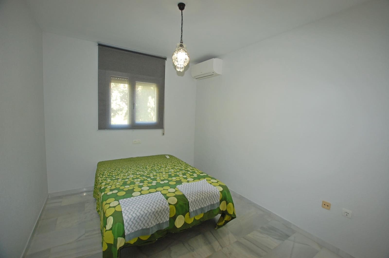 Chalet de 3 habitaciones en Alhaurín de la Torre en alquiler con piscina garaje - 2.500 € (Ref: 9005110)