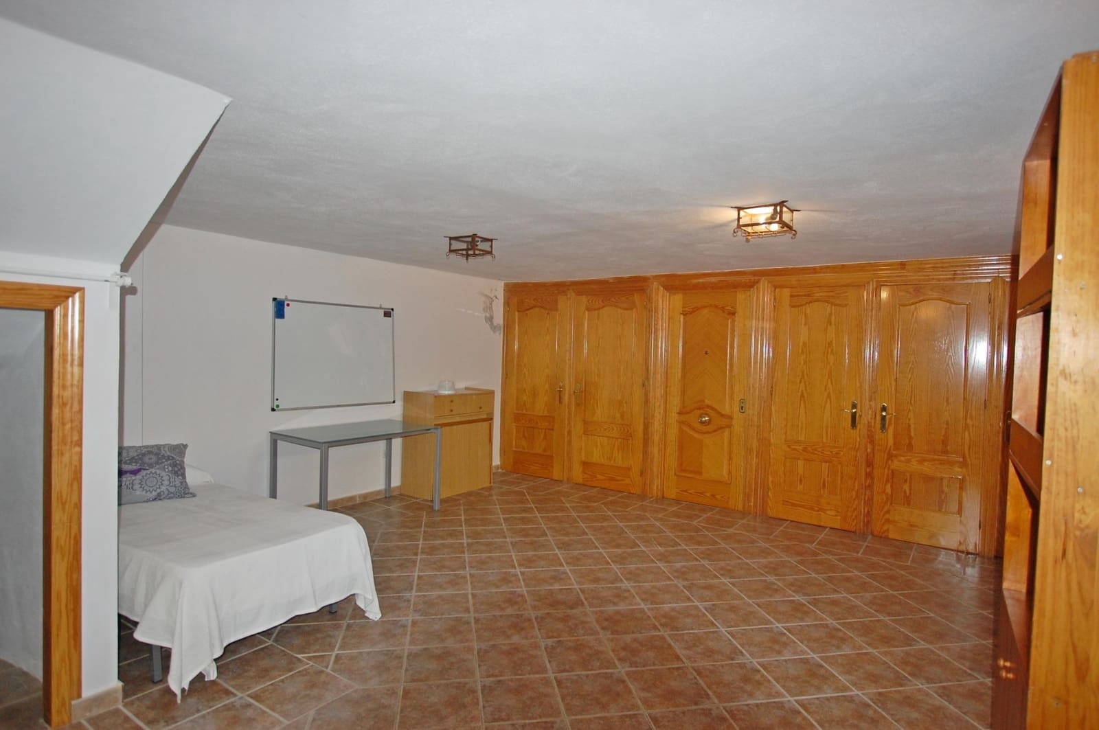 Chalet de 3 habitaciones en Alhaurín de la Torre en alquiler con piscina garaje - 2.500 € (Ref: 9005110)