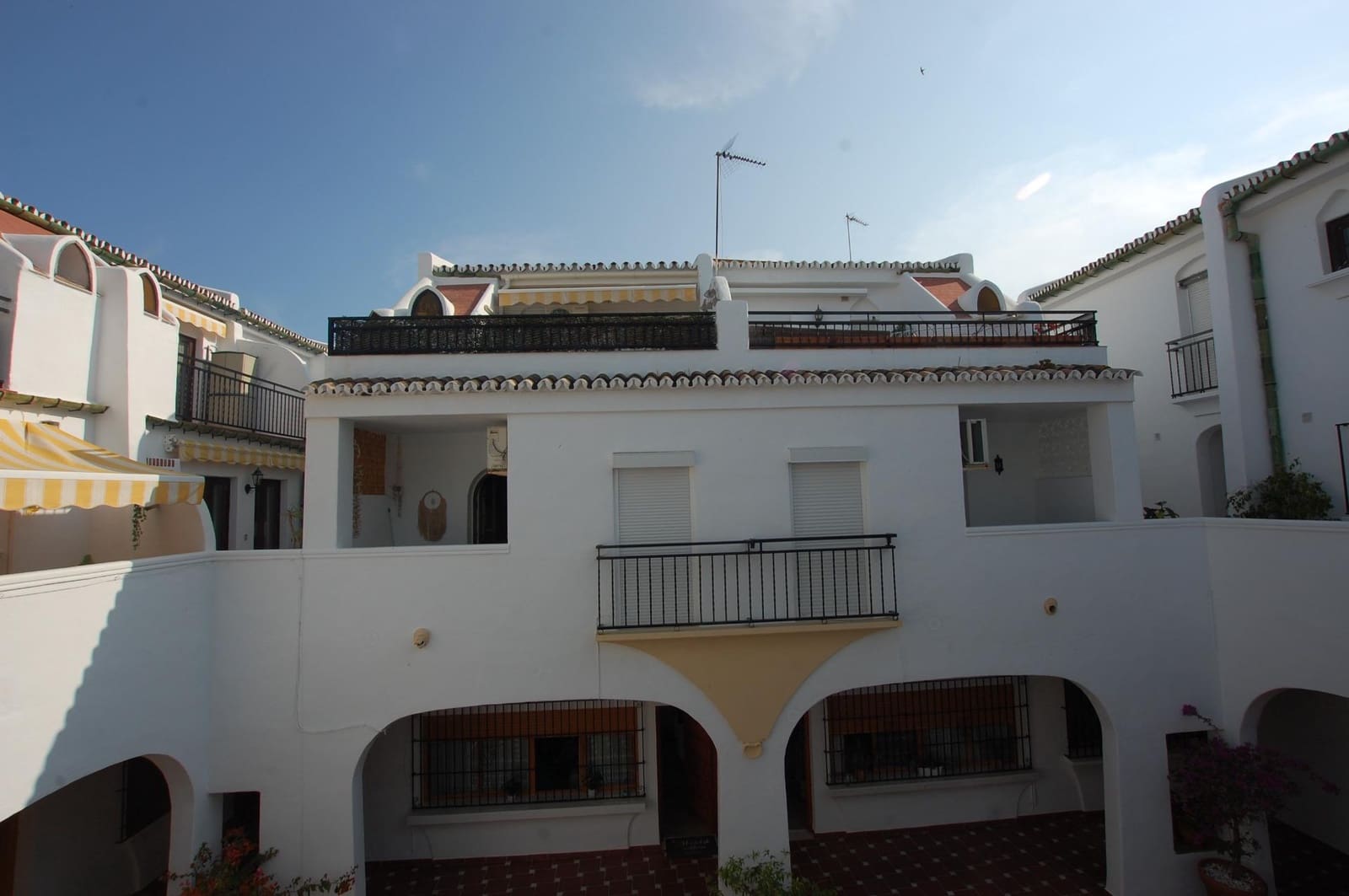 3 bedroom Penthouse for rent in Torremolinos with garage - € 1,800 (Ref: 9042443)
