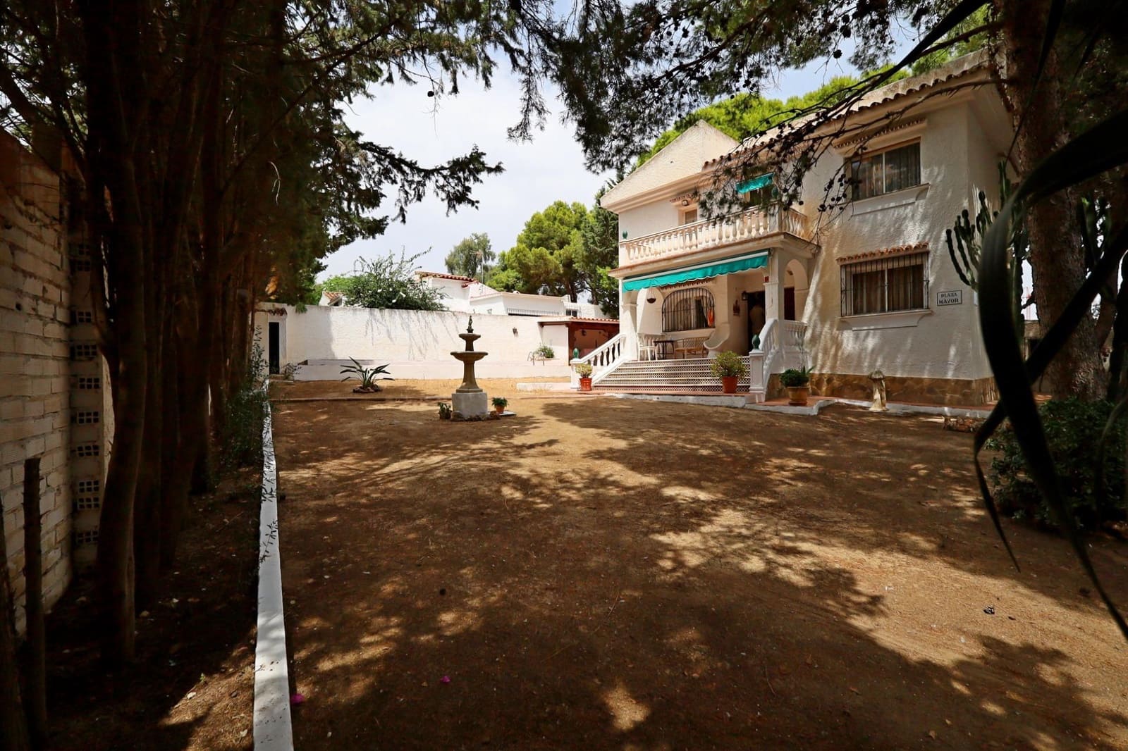 4 sovrum Villa till salu i Torremolinos med pool garage - 850 000 € (Ref: 9181145)