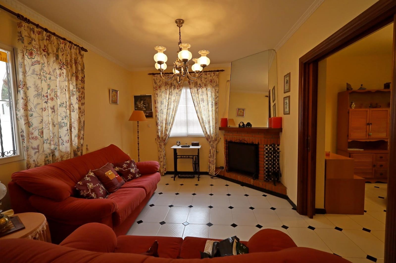 4 sovrum Villa till salu i Torremolinos med pool garage - 850 000 € (Ref: 9181145)
