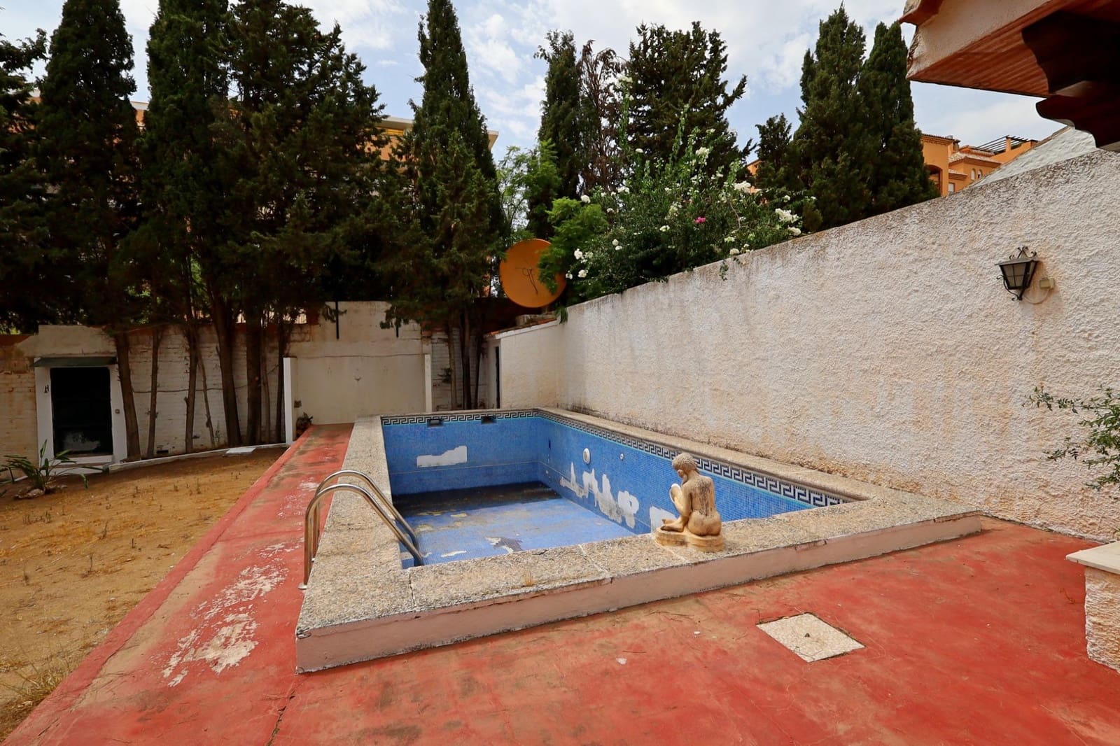 4 sovrum Villa till salu i Torremolinos med pool garage - 850 000 € (Ref: 9181145)
