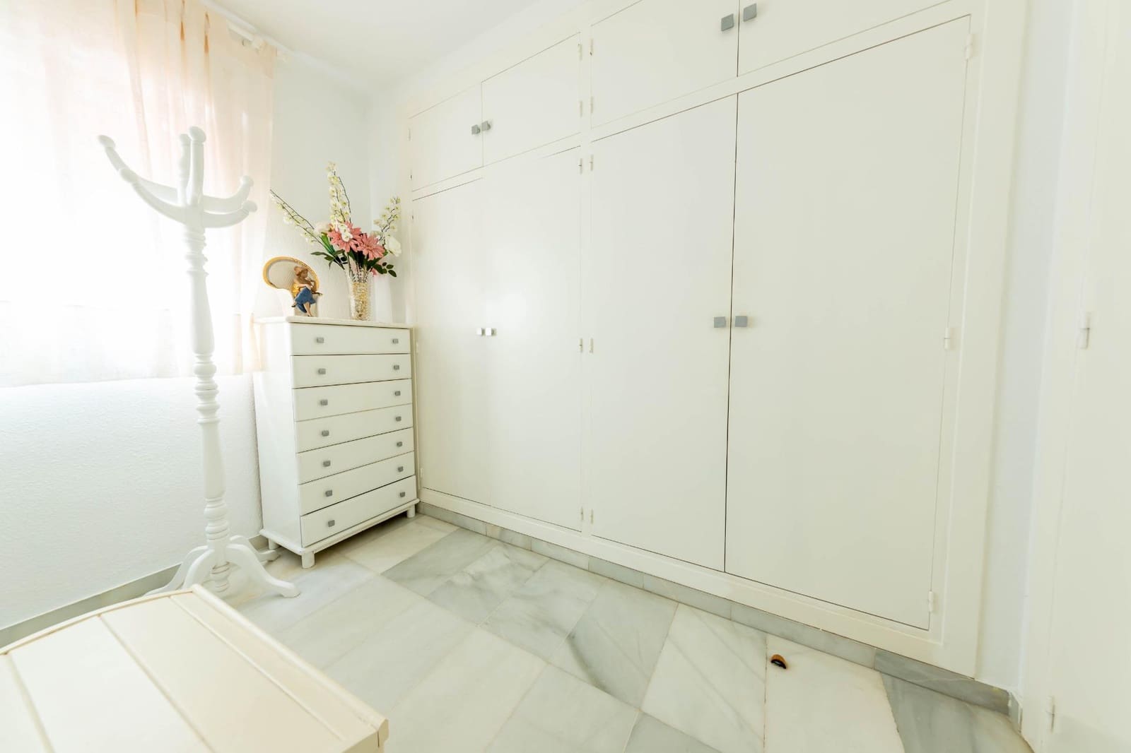 Piso de 2 habitaciones en Benalmádena en venta con piscina - 259.000 € (Ref: 9226852)