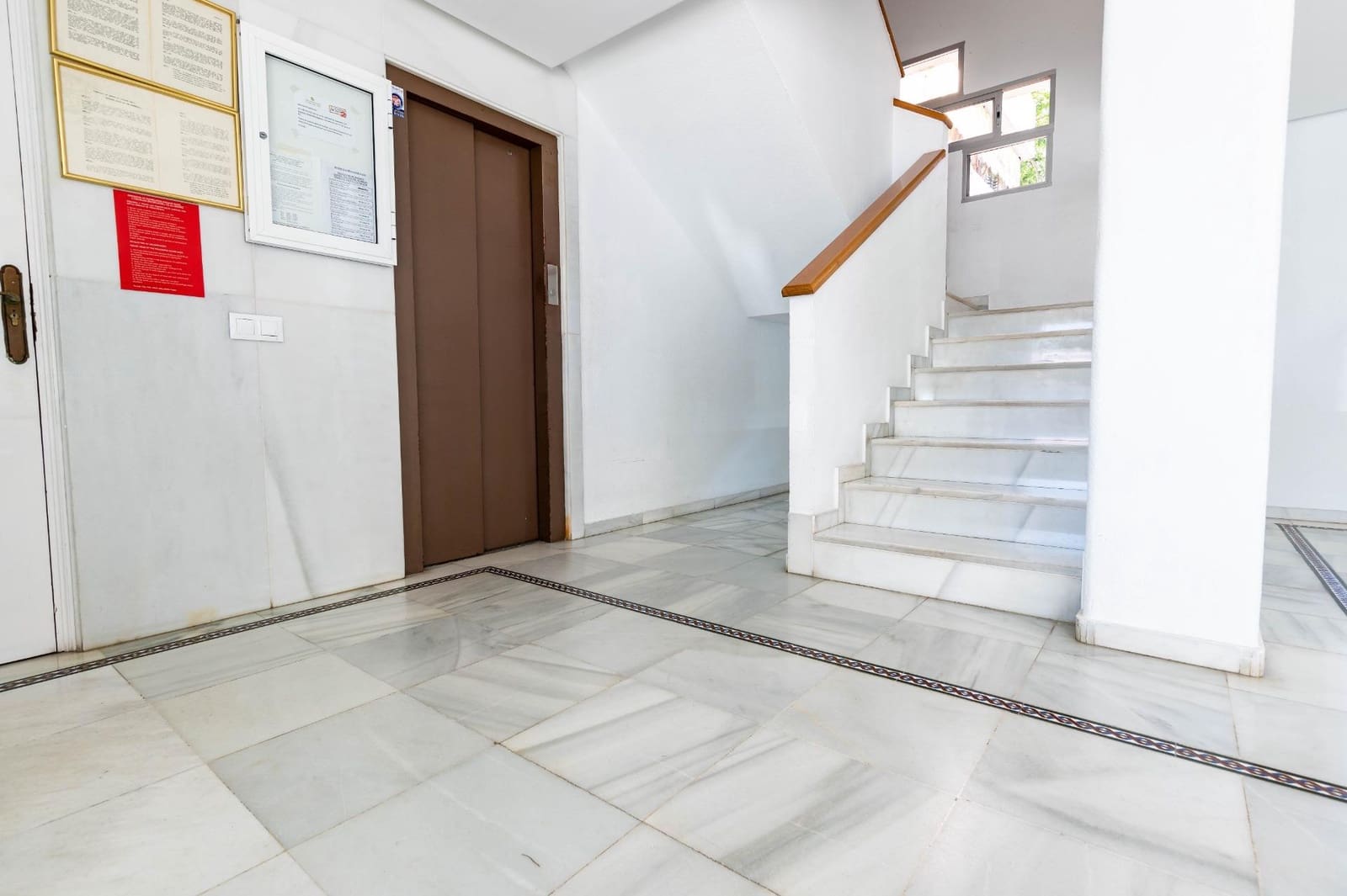 Piso de 2 habitaciones en Benalmádena en venta con piscina - 259.000 € (Ref: 9226852)