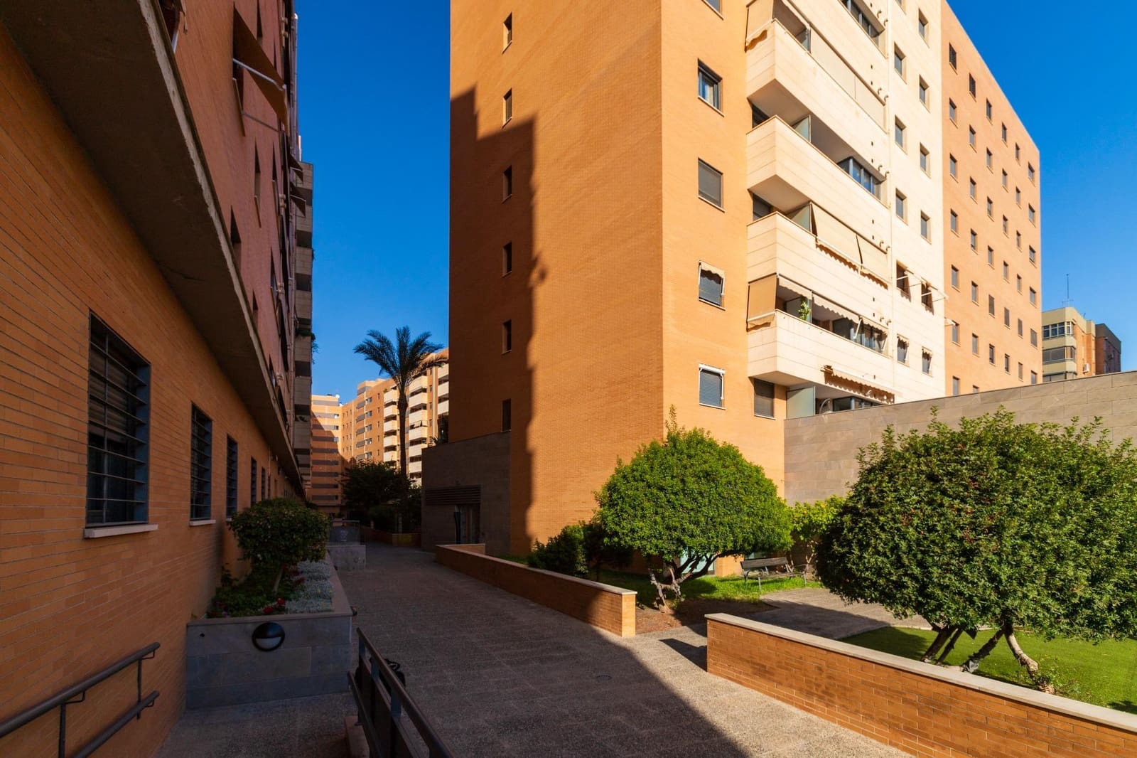 2 slaapkamer Flat te koop in Malaga stad met zwembad - € 545.000 (Ref: 9248229)