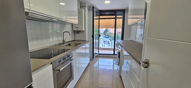 2 slaapkamer Flat te koop in Málaga stad met zwembad - € 545.000 (Ref: 9248229)