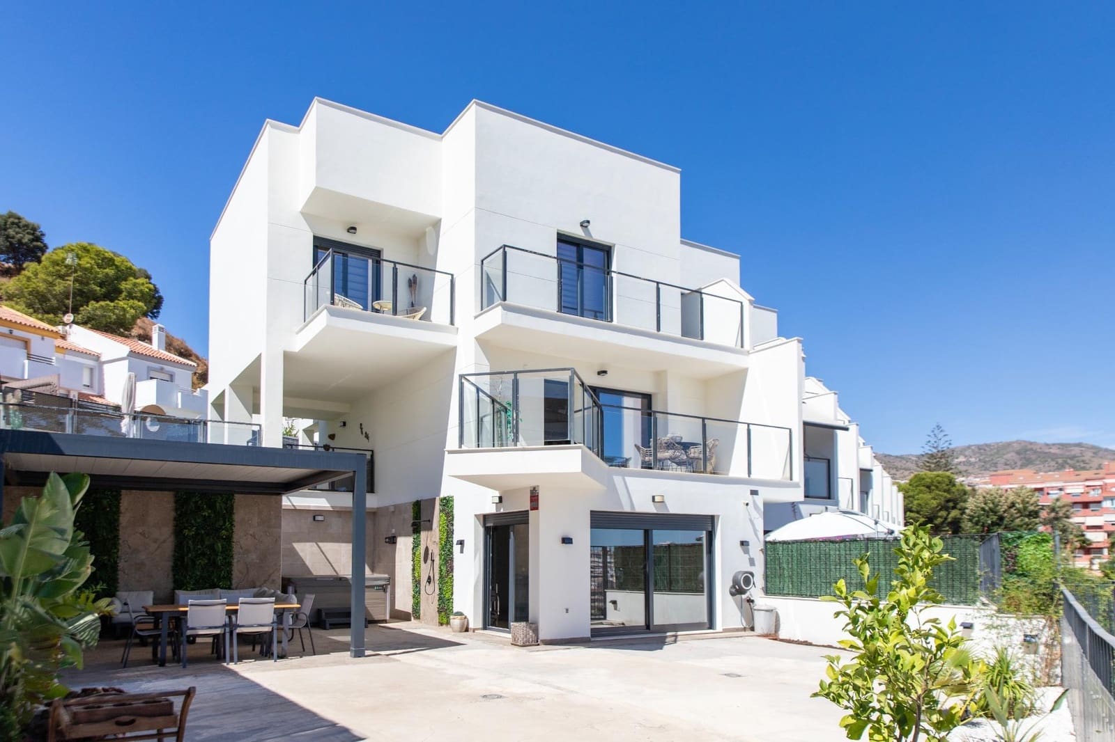 4 slaapkamer Villa te koop in Benalmadena met zwembad garage - € 850.000 (Ref: 9257407)