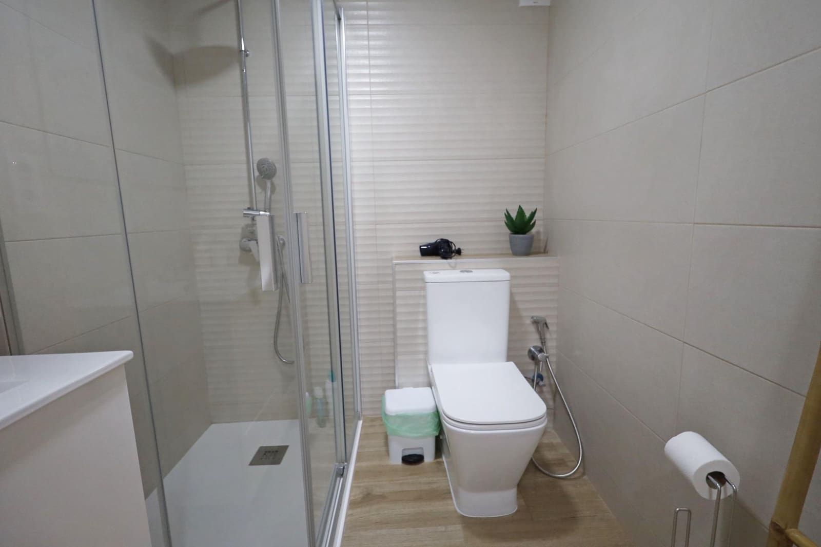 2 soveværelse Lejlighed til leje i Torremolinos - € 1.250 (Ref: 9396122)