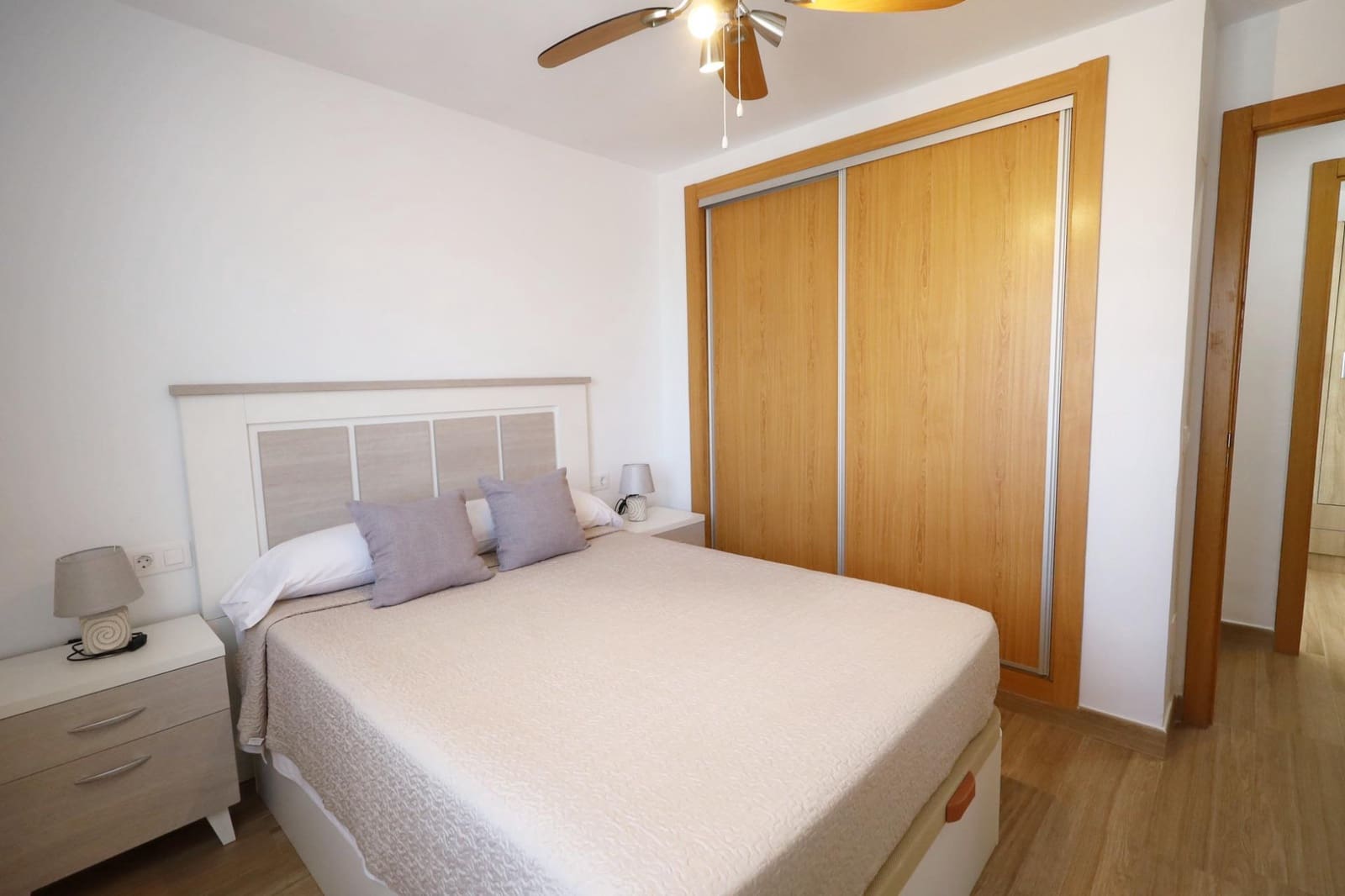 2 soveværelse Lejlighed til leje i Torremolinos - € 1.250 (Ref: 9396122)