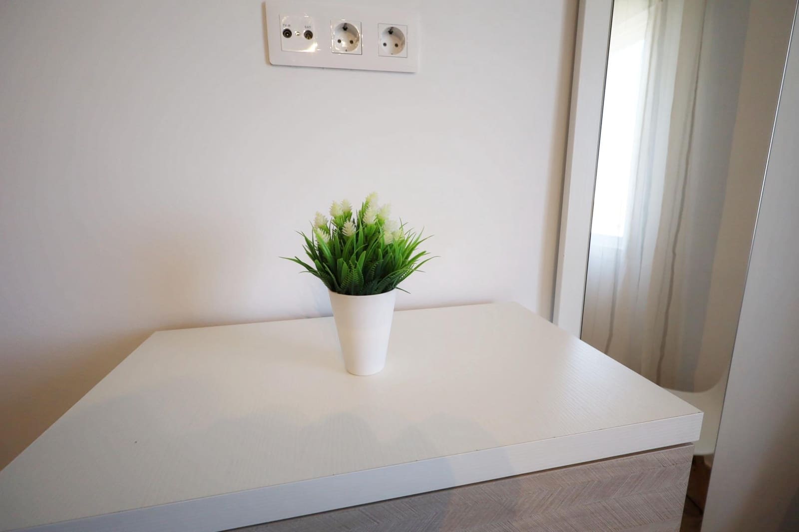 2 soveværelse Lejlighed til leje i Torremolinos - € 1.250 (Ref: 9396122)