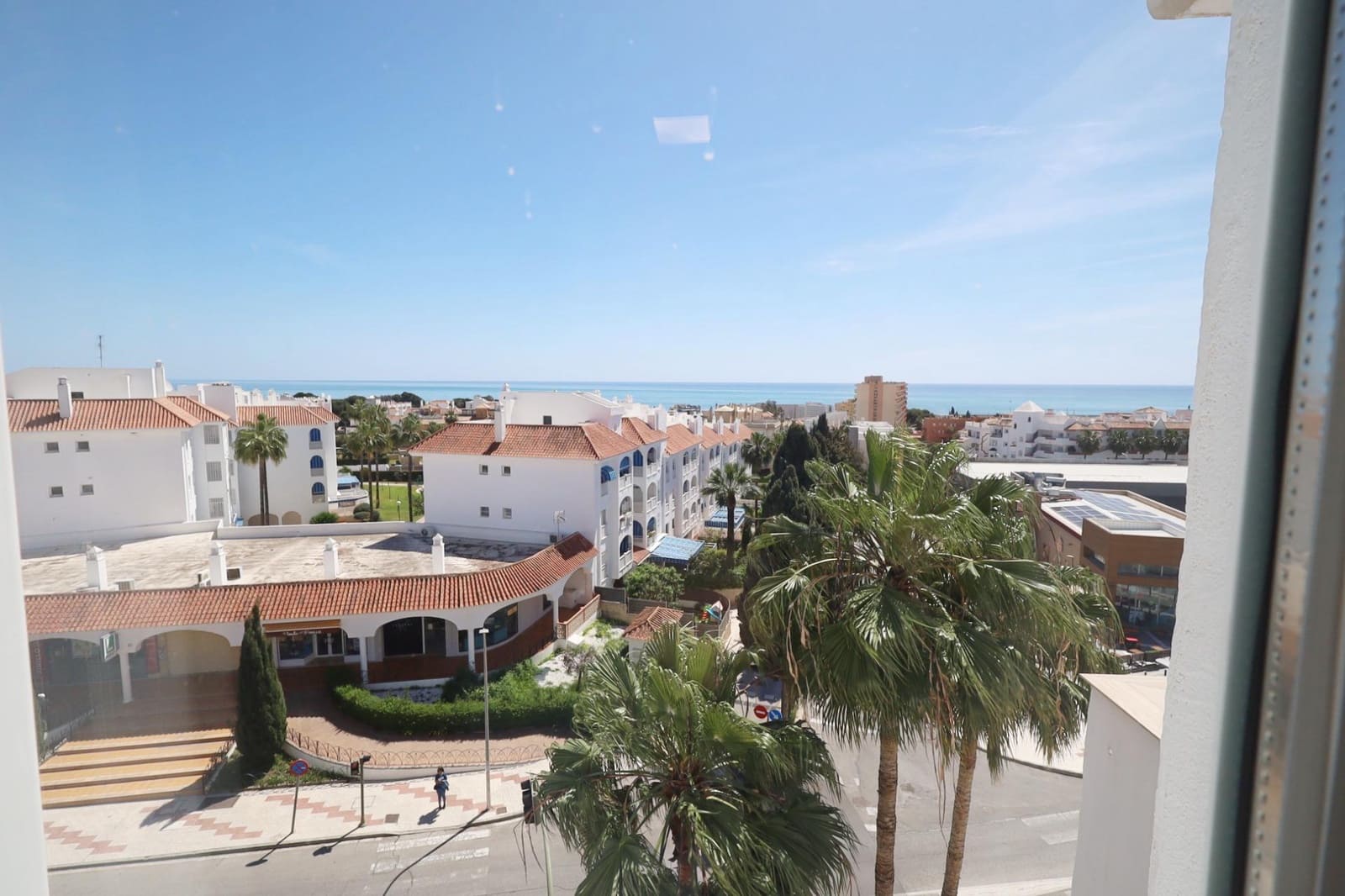 2 soveværelse Lejlighed til leje i Torremolinos - € 1.250 (Ref: 9396122)