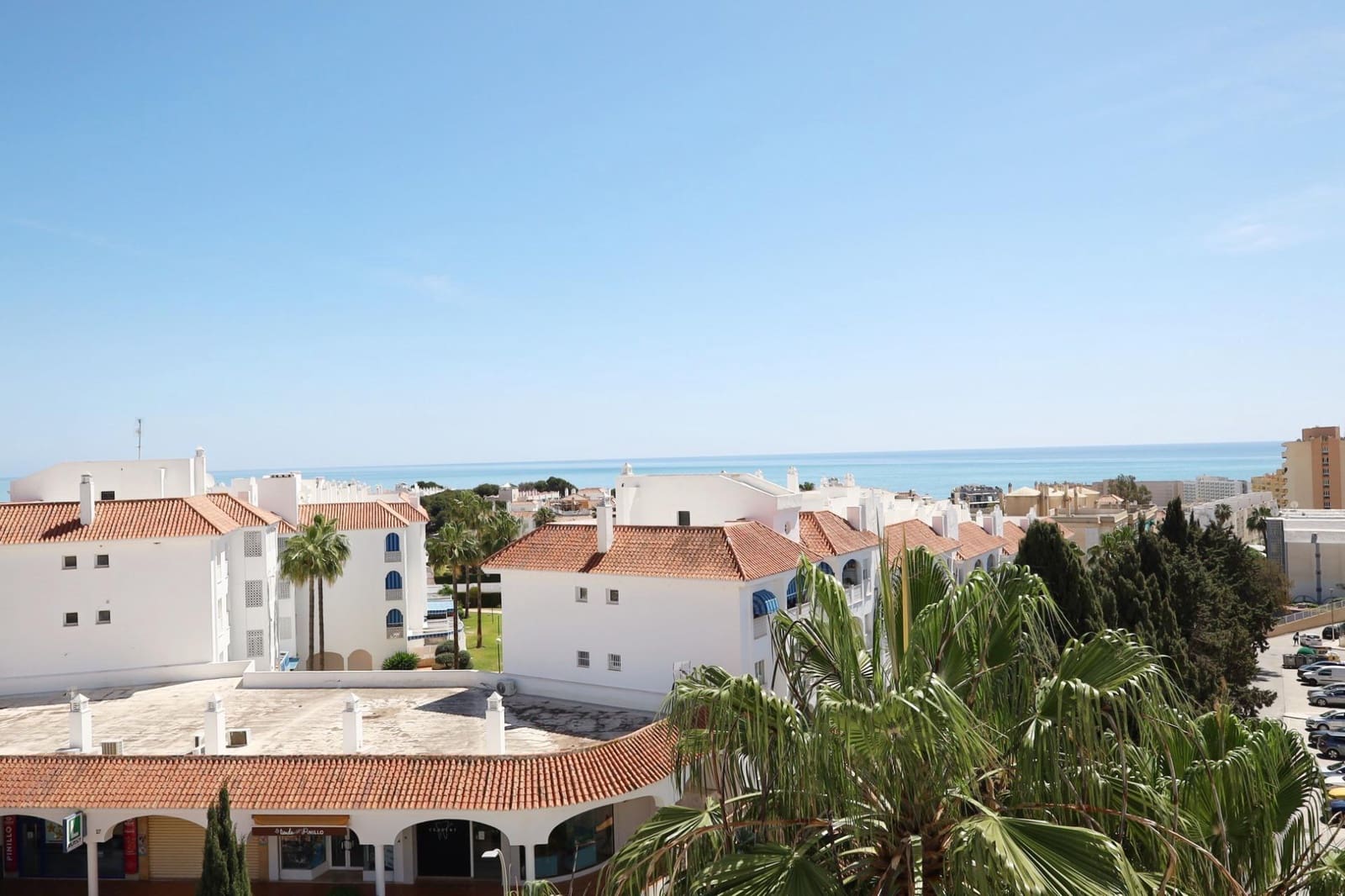 2 soveværelse Lejlighed til leje i Torremolinos - € 1.250 (Ref: 9396122)