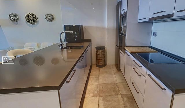 3 slaapkamer Penthouse te koop in Benalmádena met zwembad garage - € 535.000 (Ref: 9396123)