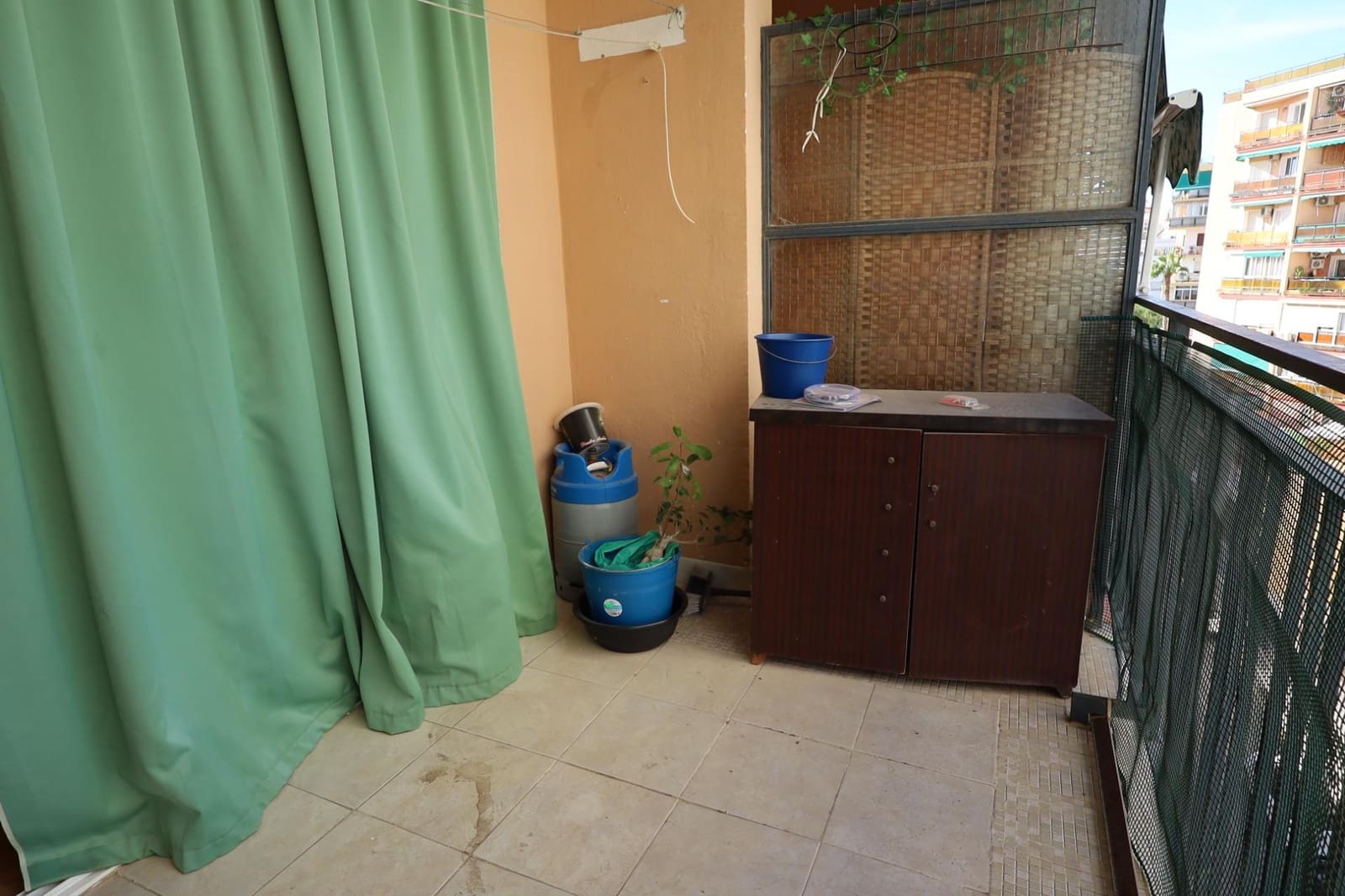 Piso de 3 habitaciones en Torremolinos en venta - 245.000 € (Ref: 9396124)