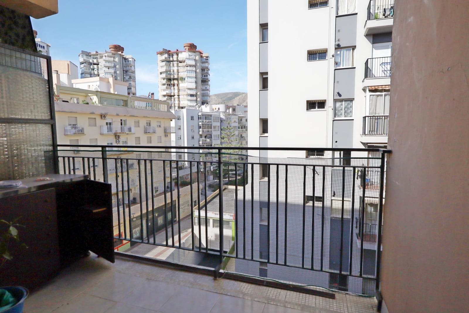 Piso de 3 habitaciones en Torremolinos en venta - 245.000 € (Ref: 9396124)