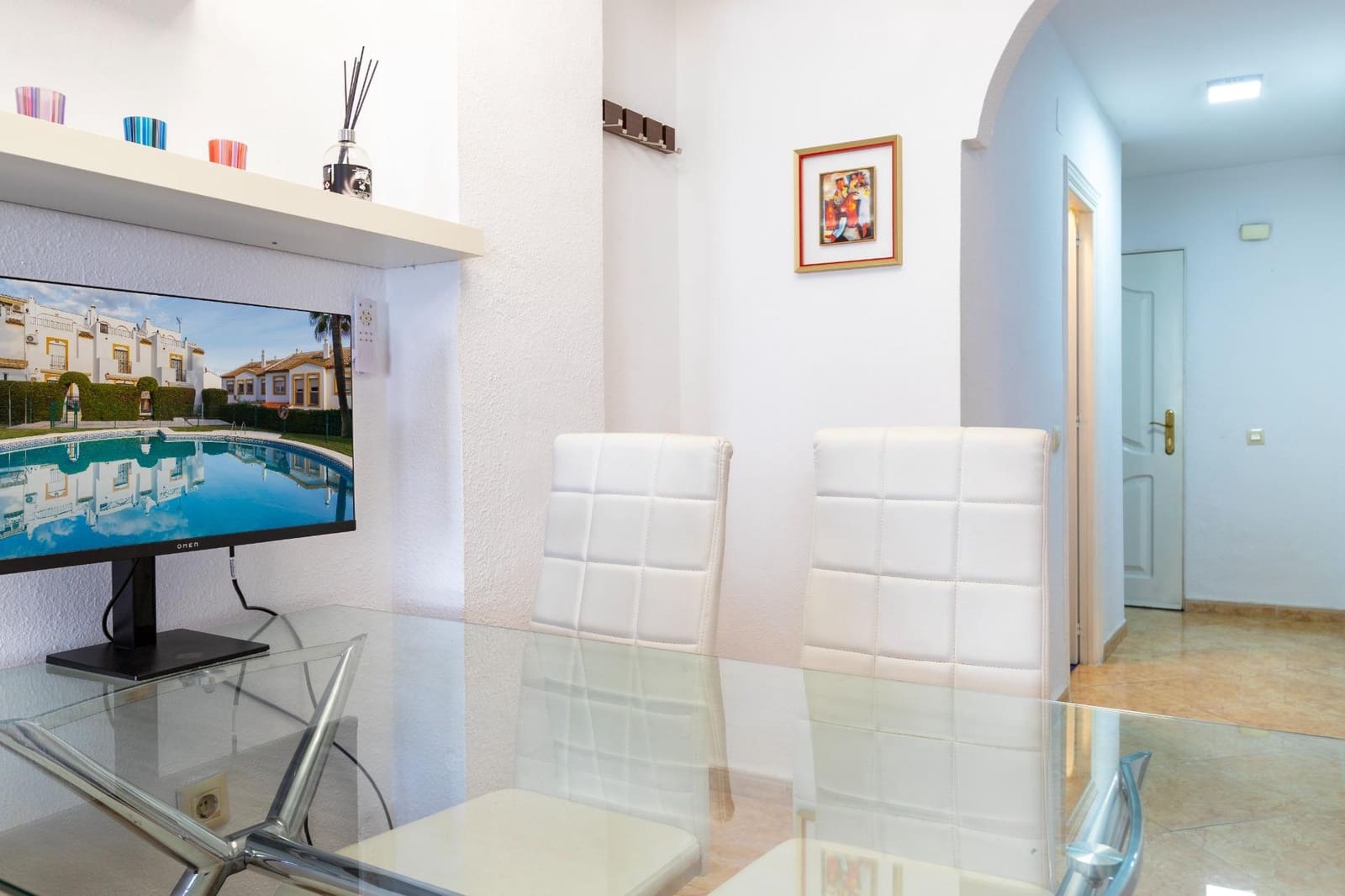 3 makuuhuone Rivitalo myytävänä paikassa Torremolinos mukana uima-altaan 
autotalli - 375 000 € (Ref: 9411153)