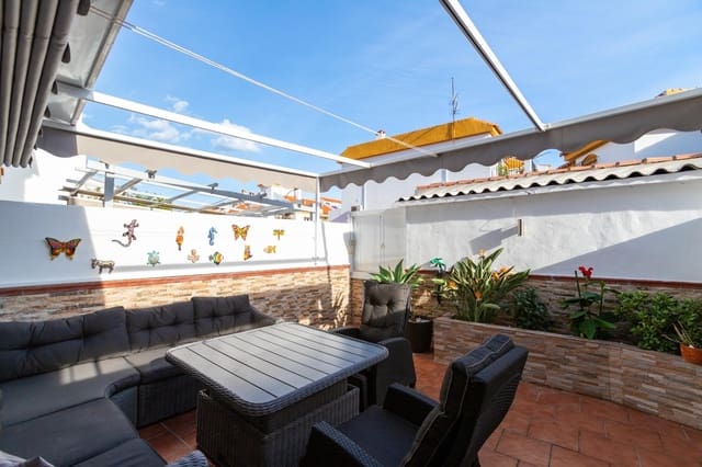 3 makuuhuone Rivitalo myytävänä paikassa Torremolinos mukana uima-altaan 
autotalli - 375 000 € (Ref: 9411153)