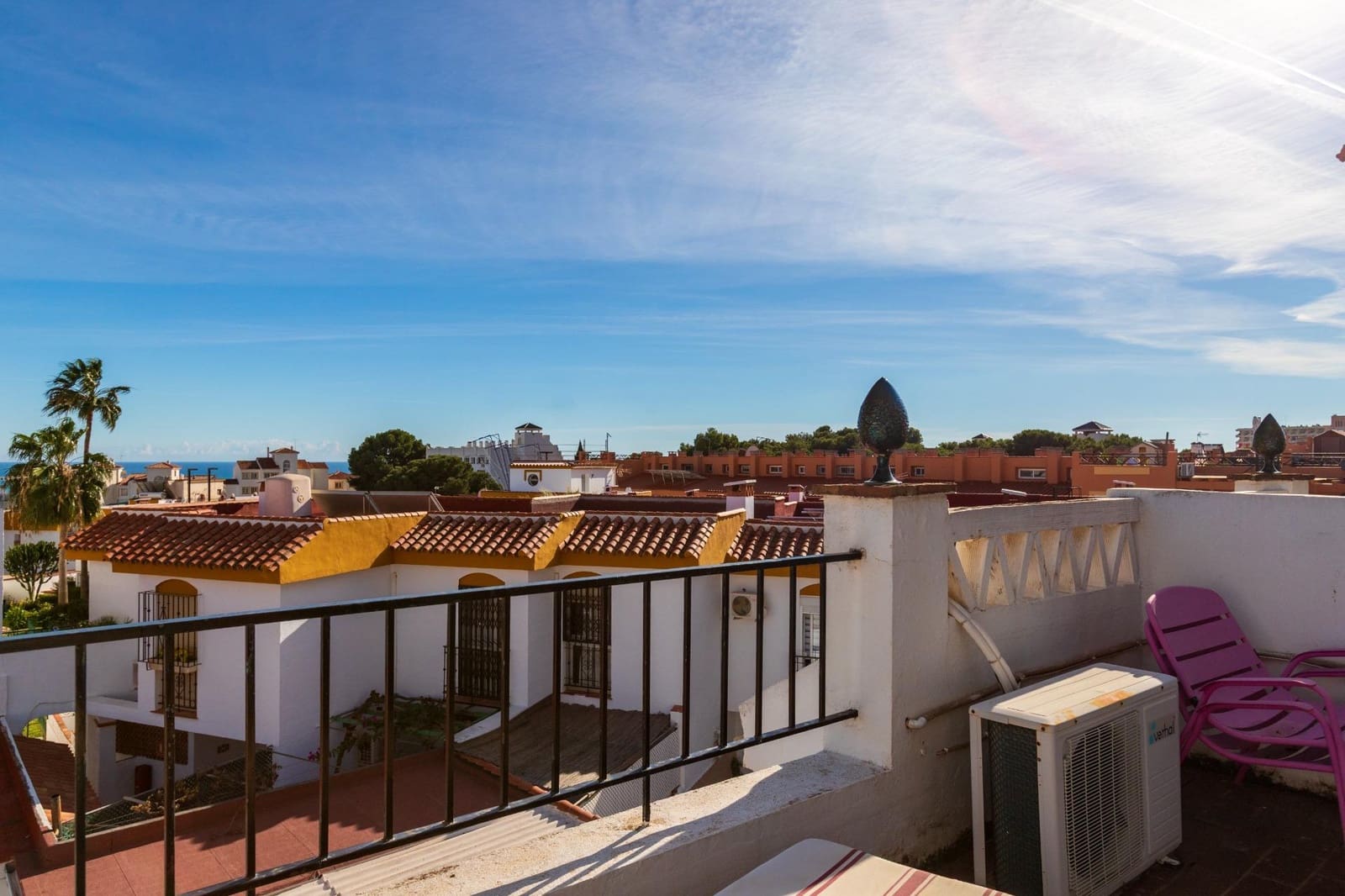 3 makuuhuone Rivitalo myytävänä paikassa Torremolinos mukana uima-altaan 
autotalli - 375 000 € (Ref: 9411153)