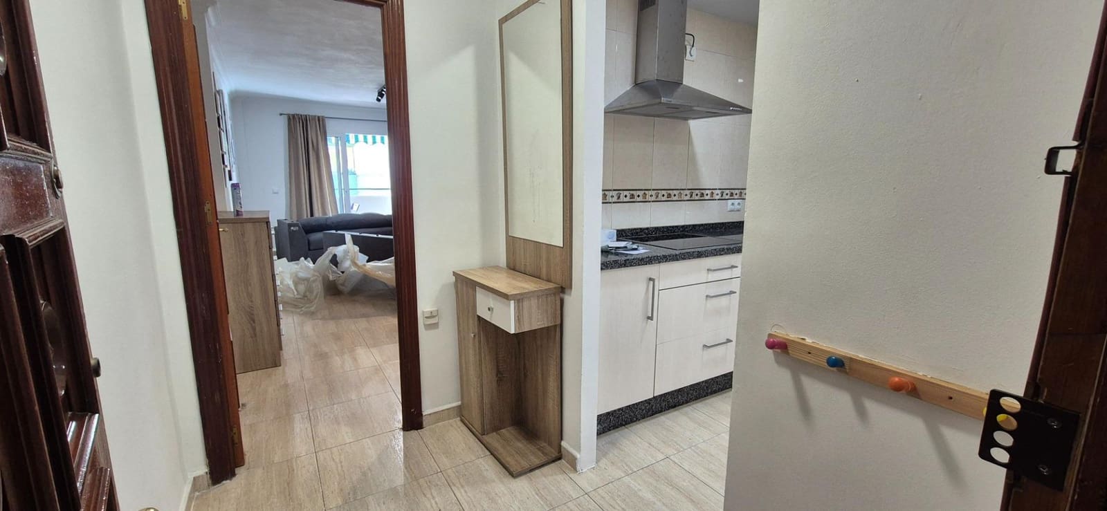 4 soveværelse Lejlighed til leje i Torremolinos - € 1.350 (Ref: 9414231)