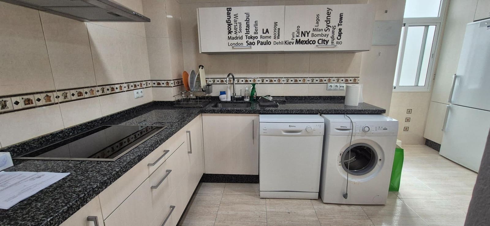 4 soveværelse Lejlighed til leje i Torremolinos - € 1.350 (Ref: 9414231)