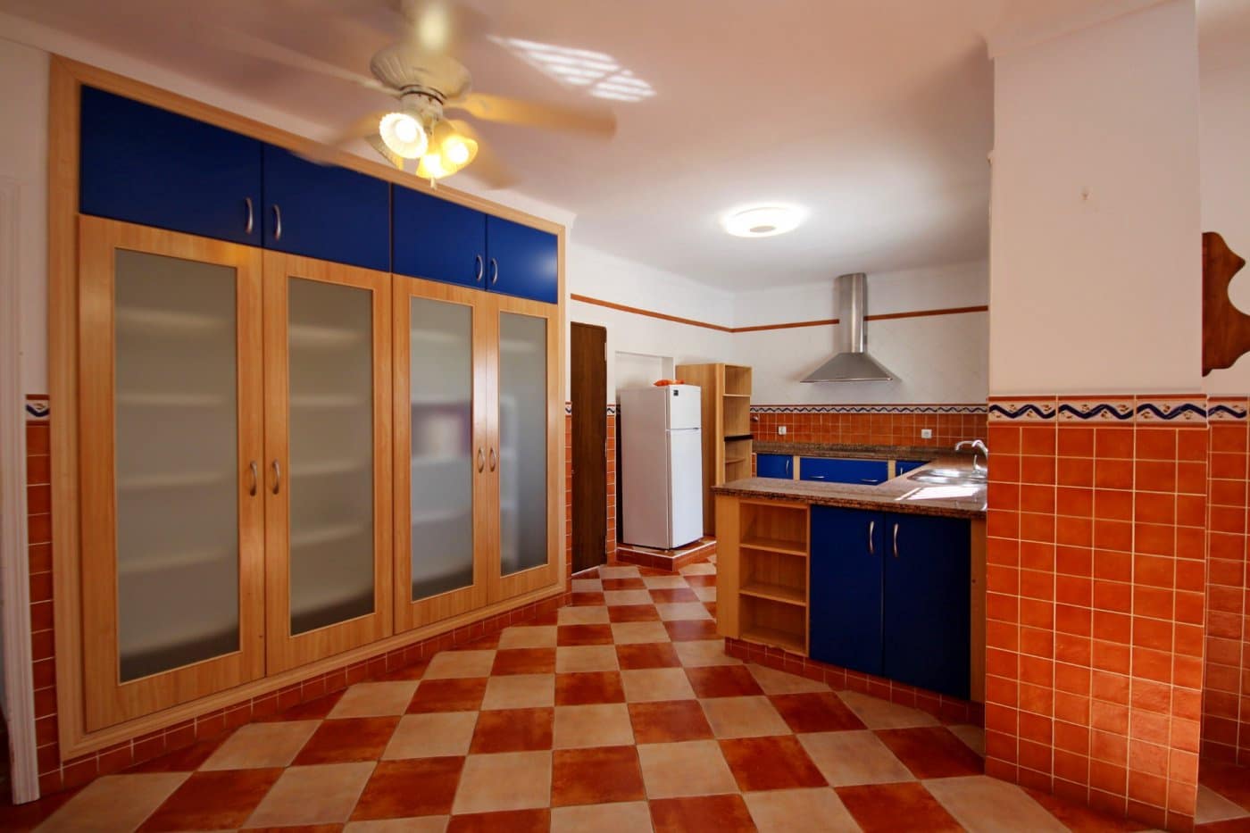 8 soveværelse Villa til salg i Malaga by med swimmingpool garage - € 1.170.000 (Ref: 9417853)