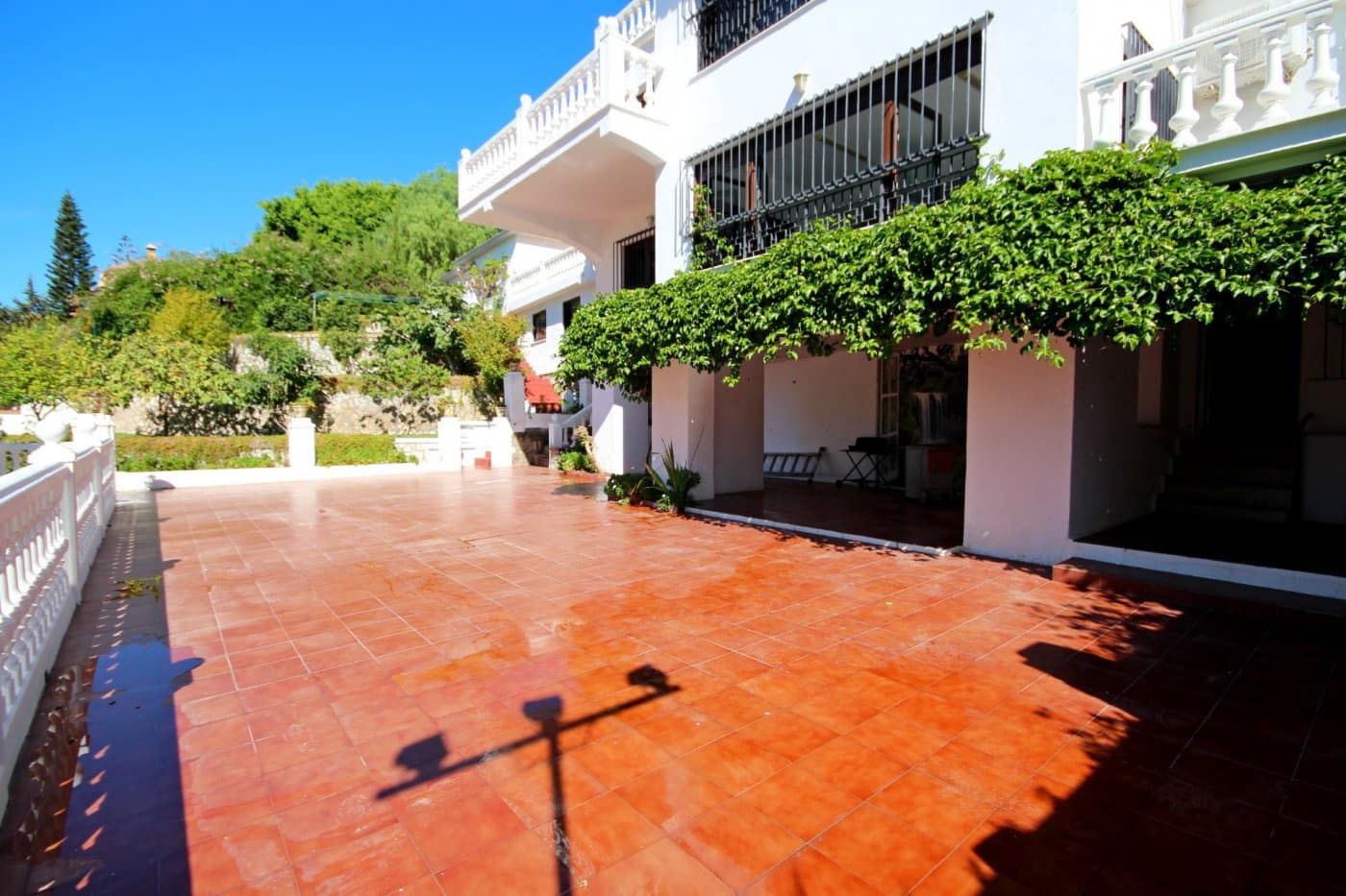 8 soveværelse Villa til salg i Malaga by med swimmingpool garage - € 1.170.000 (Ref: 9417853)
