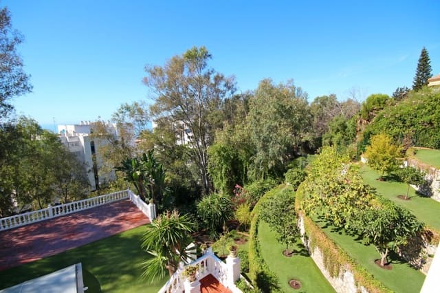 8 soverom Villa til salgs i El Candado, Málaga by med svømmebasseng garasje - € 1 170 000 (Ref: 9417853)