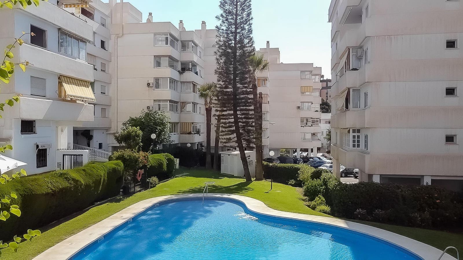 2 makuuhuone Asunto myytävänä paikassa Benalmadena mukana uima-altaan - 259 000 € (Ref: 9431592)