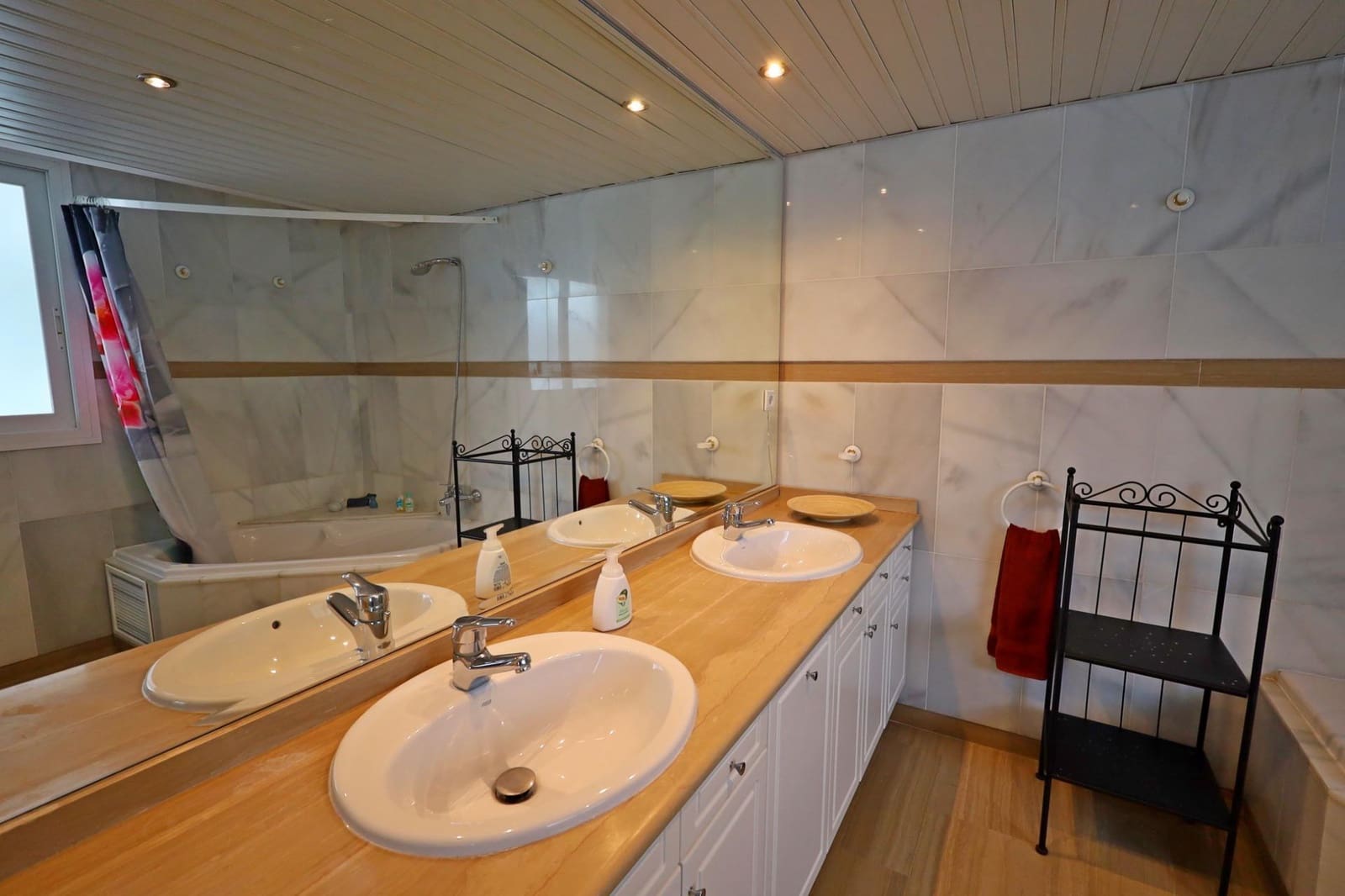 3 camera da letto Attico da affittare in Benalmadena con piscina - 3.000 € (Rif: 9435125)