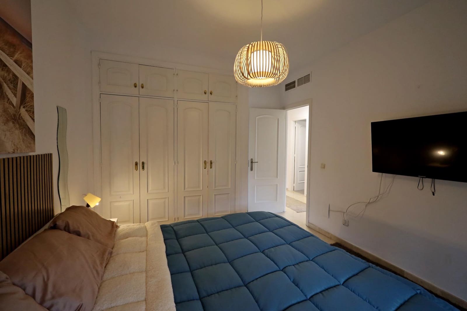 4 soveværelse Semi-Rækkehus til leje i Marbella med swimmingpool garage - € 6.000 (Ref: 9449458)