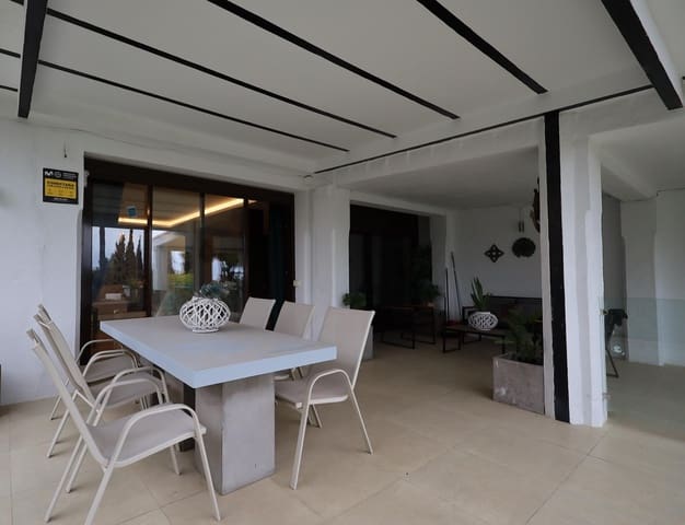 4 makuuhuone Paritalo vuokrattavana paikassa Marbella mukana uima-altaan 
autotalli - 6 000 € (Ref: 9449458)