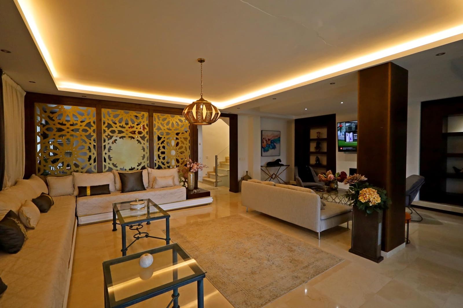 4 soveværelse Semi-Rækkehus til leje i Marbella med swimmingpool garage - € 6.000 (Ref: 9449458)