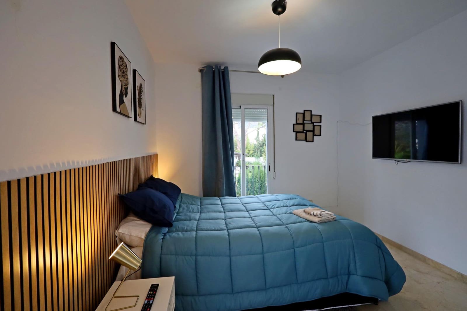 4 soveværelse Semi-Rækkehus til leje i Marbella med swimmingpool garage - € 6.000 (Ref: 9449458)