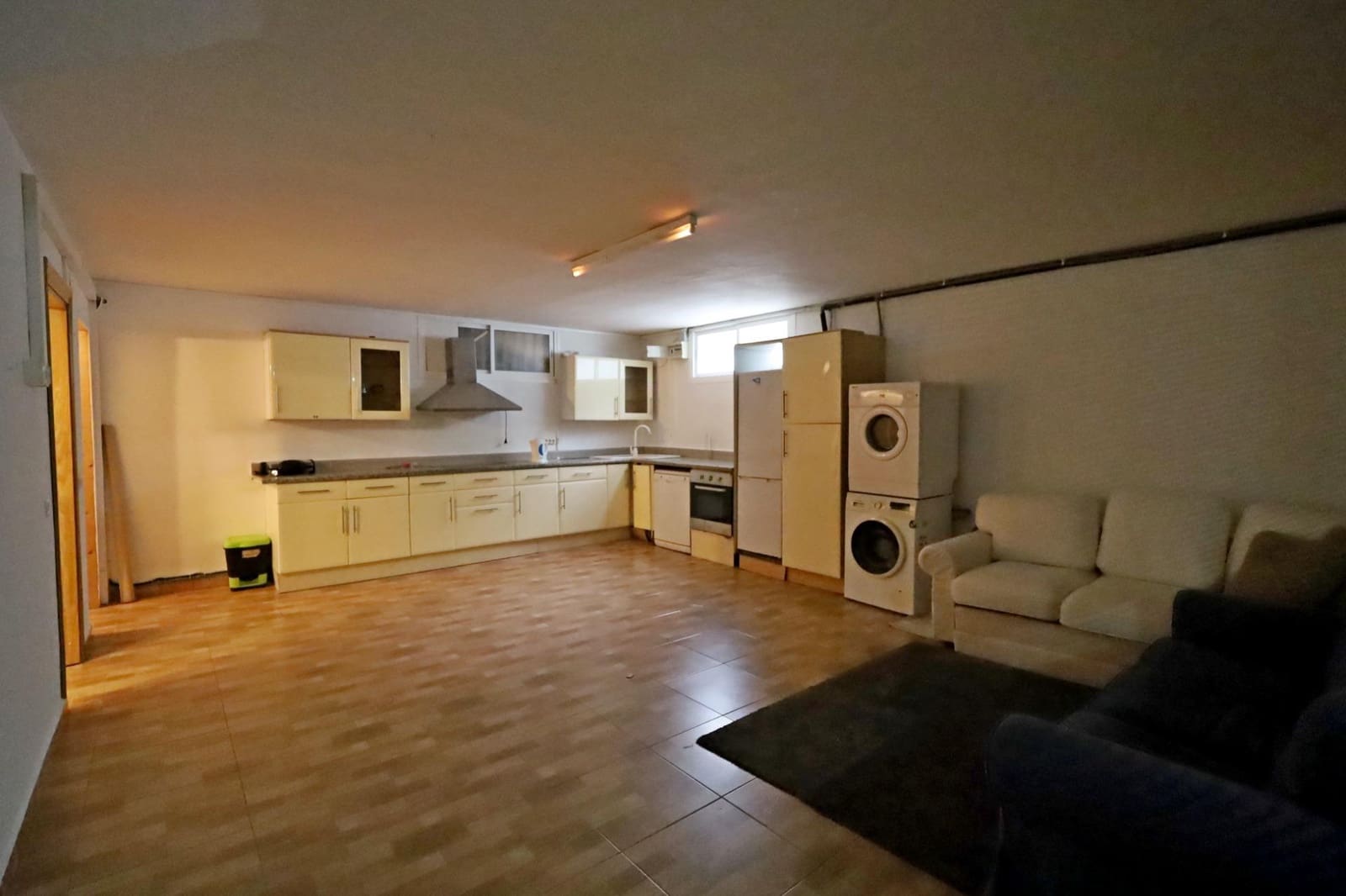 4 soveværelse Semi-Rækkehus til leje i Marbella med swimmingpool garage - € 6.000 (Ref: 9449458)