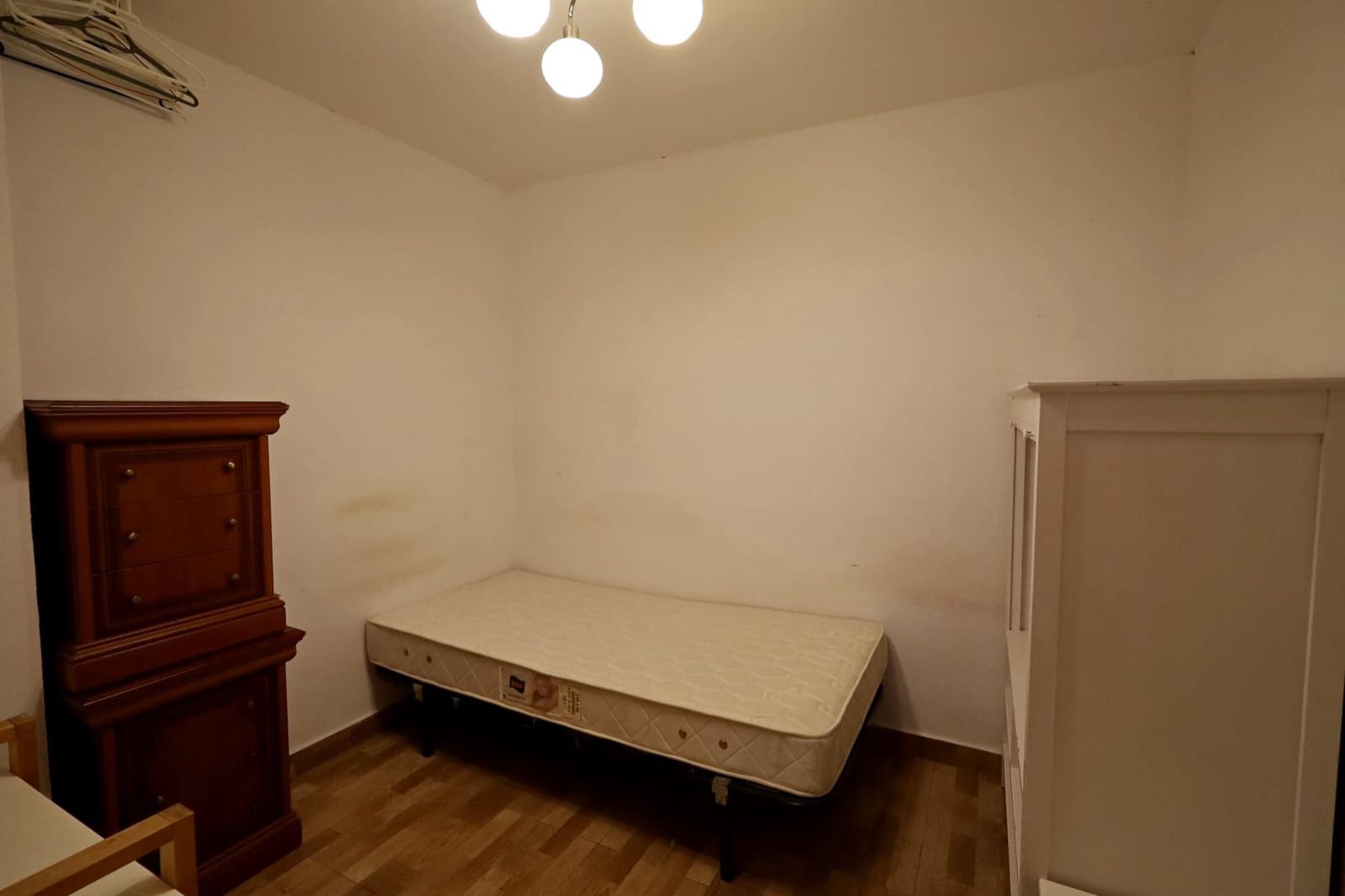 4 soveværelse Semi-Rækkehus til leje i Marbella med swimmingpool garage - € 6.000 (Ref: 9449458)