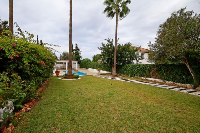 4 makuuhuone Paritalo vuokrattavana paikassa Marbella mukana uima-altaan 
autotalli - 6 000 € (Ref: 9449458)