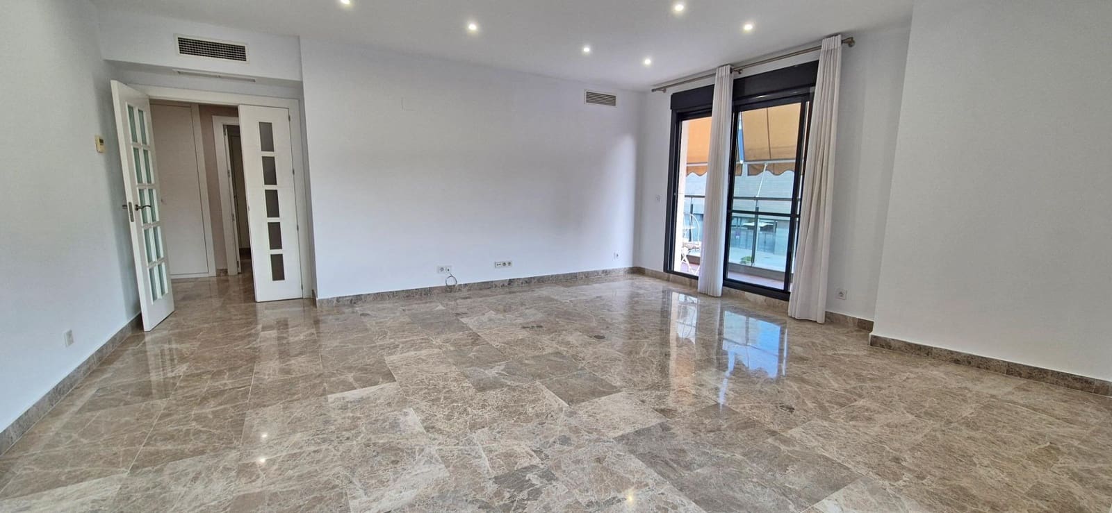 Piso de 2 habitaciones en Málaga ciudad en venta con piscina - 545.000 € (Ref: 9452249)