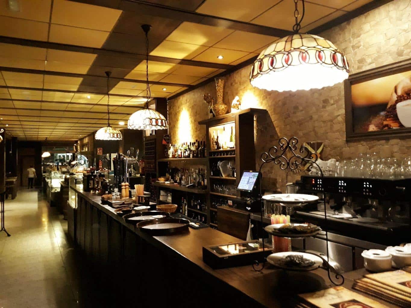 Kommersiell til salgs i Torremolinos - € 880 000 (Ref: 9452250)