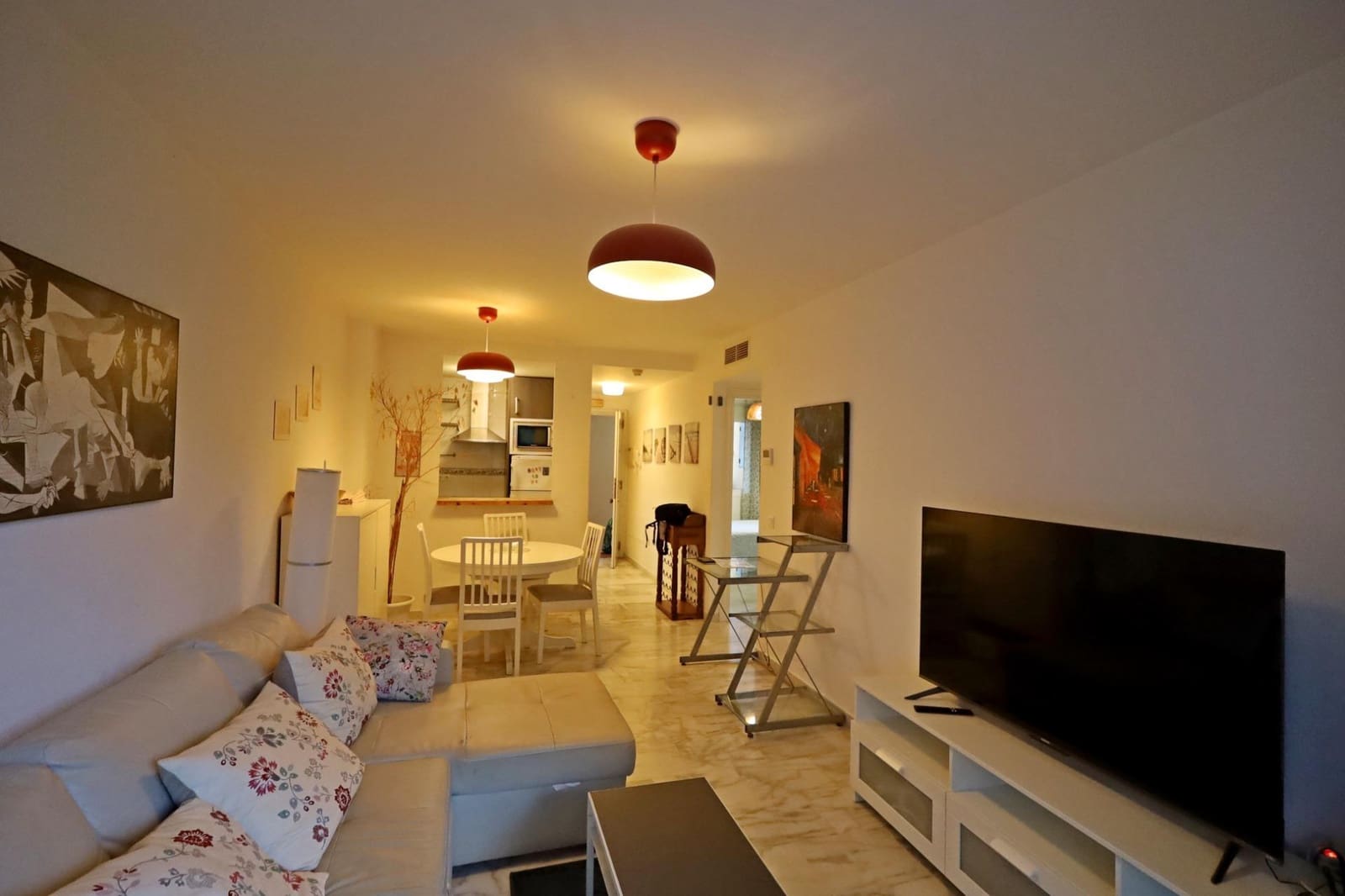 2 quarto Apartamento para arrendar em Torrequebrada com piscina - 1 500 € (Ref: 9474273)