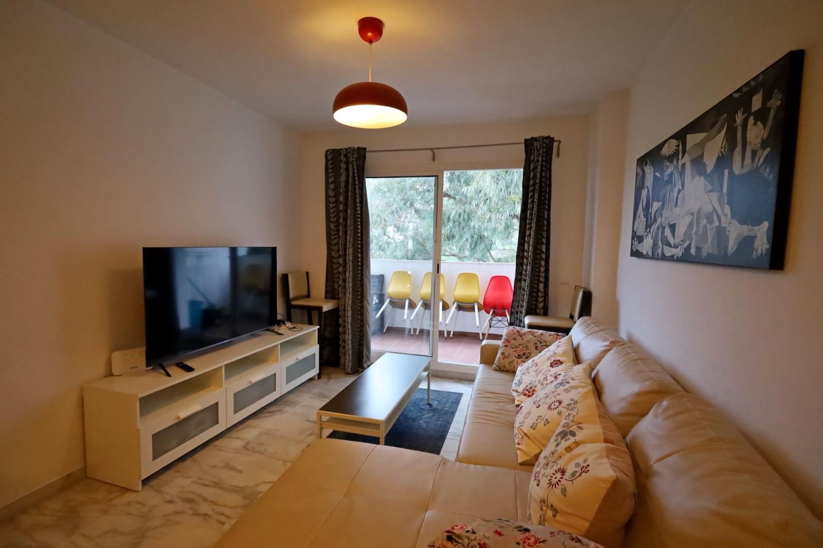 2 quarto Apartamento para arrendar em Torrequebrada com piscina - 1 500 € (Ref: 9474273)