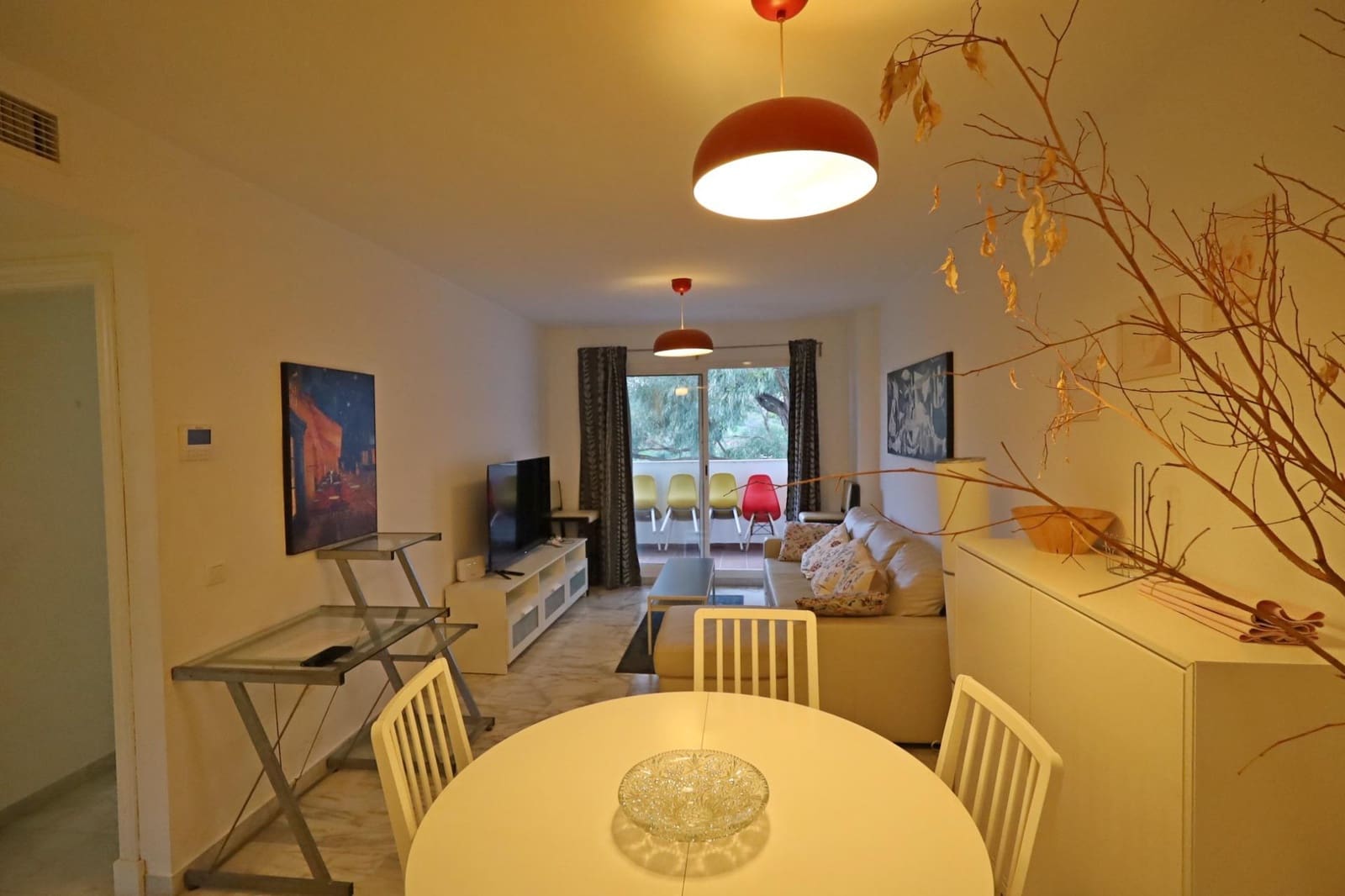 2 quarto Apartamento para arrendar em Torrequebrada com piscina - 1 500 € (Ref: 9474273)