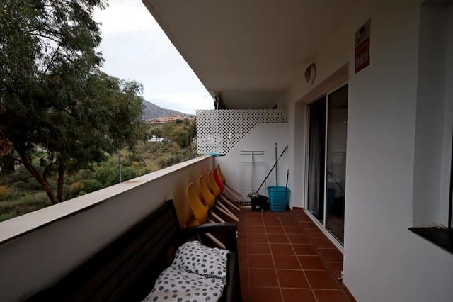 2 slaapkamer Flat te huur in Nueva Torrequebrada, Benalmádena met zwembad - € 1.500 (Ref: 9474273)